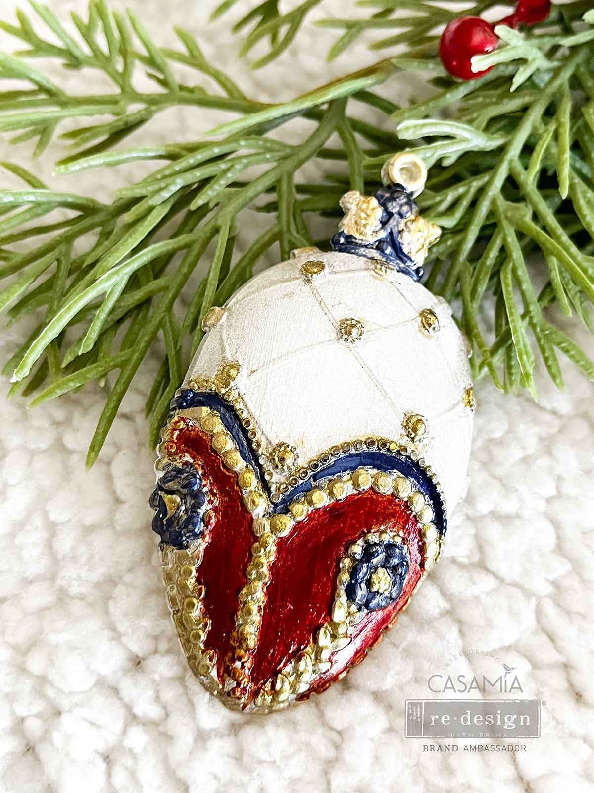 Shimmering Holiday Ornaments Mould by Redesign with Prima