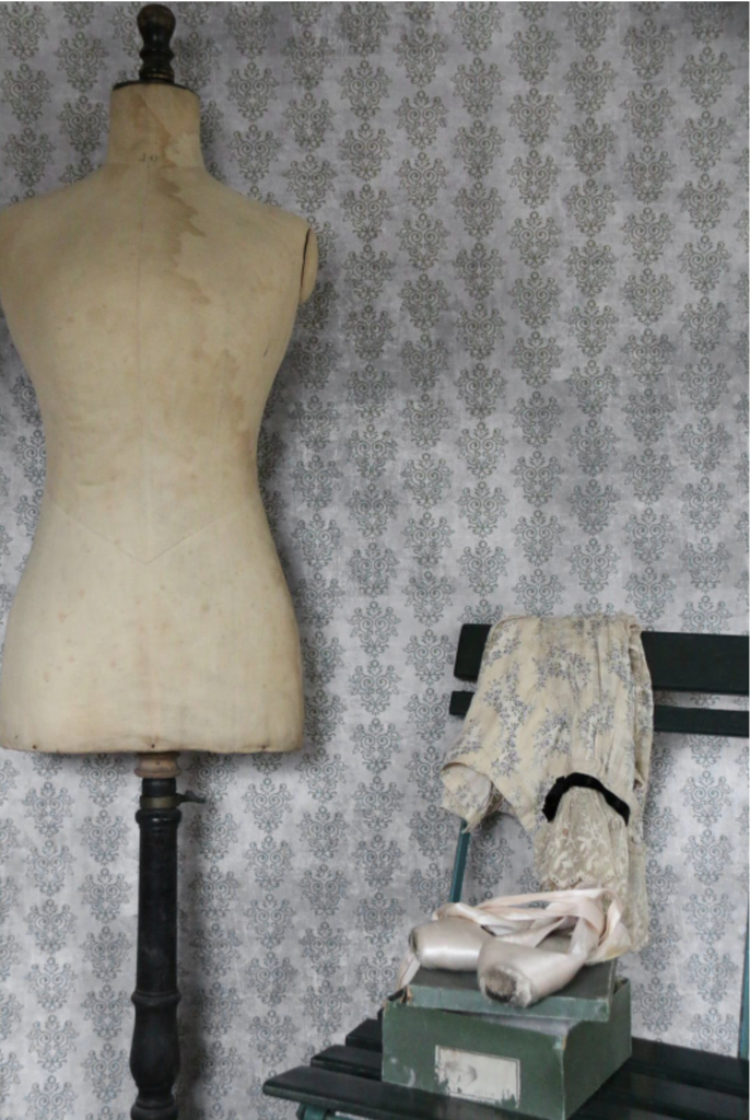 Papier peint / papier peint - motif vert sur fond ombré gris doux