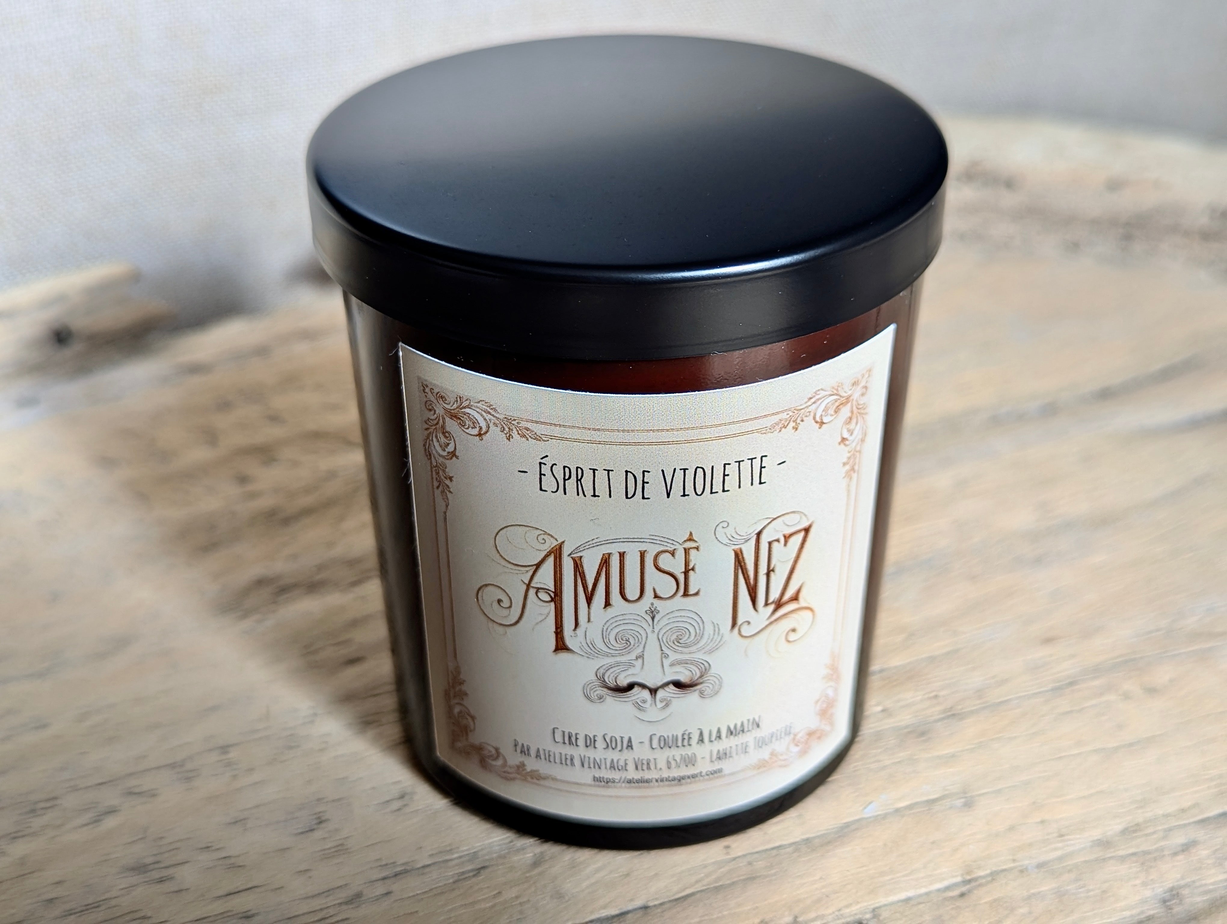 Bougie de soja Esprit de Violette | Collection Amusé Nez